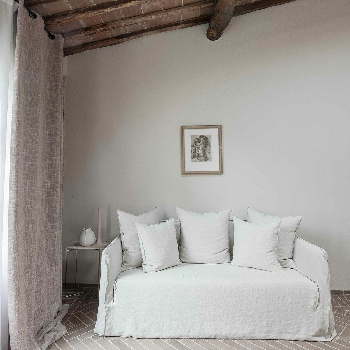 Ghost 10 Sofa – Malibu Market Design