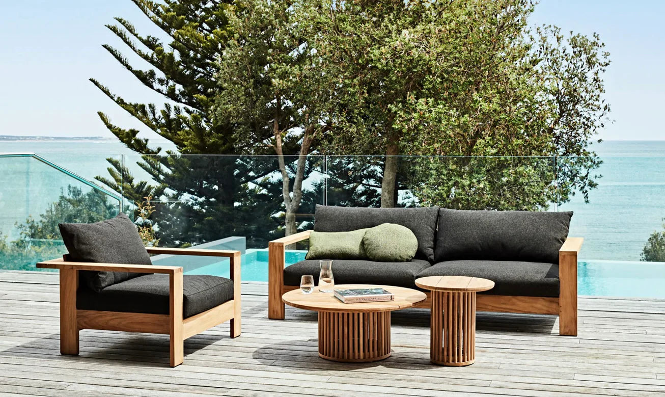 Outdoor Stools & Side Tables