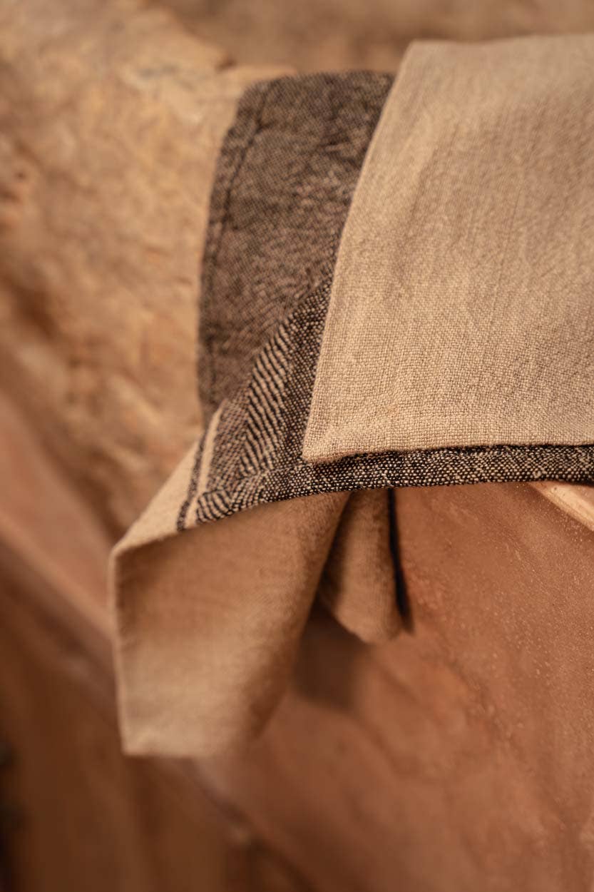 The Linen Moody Kitchen Towel - Natural Black