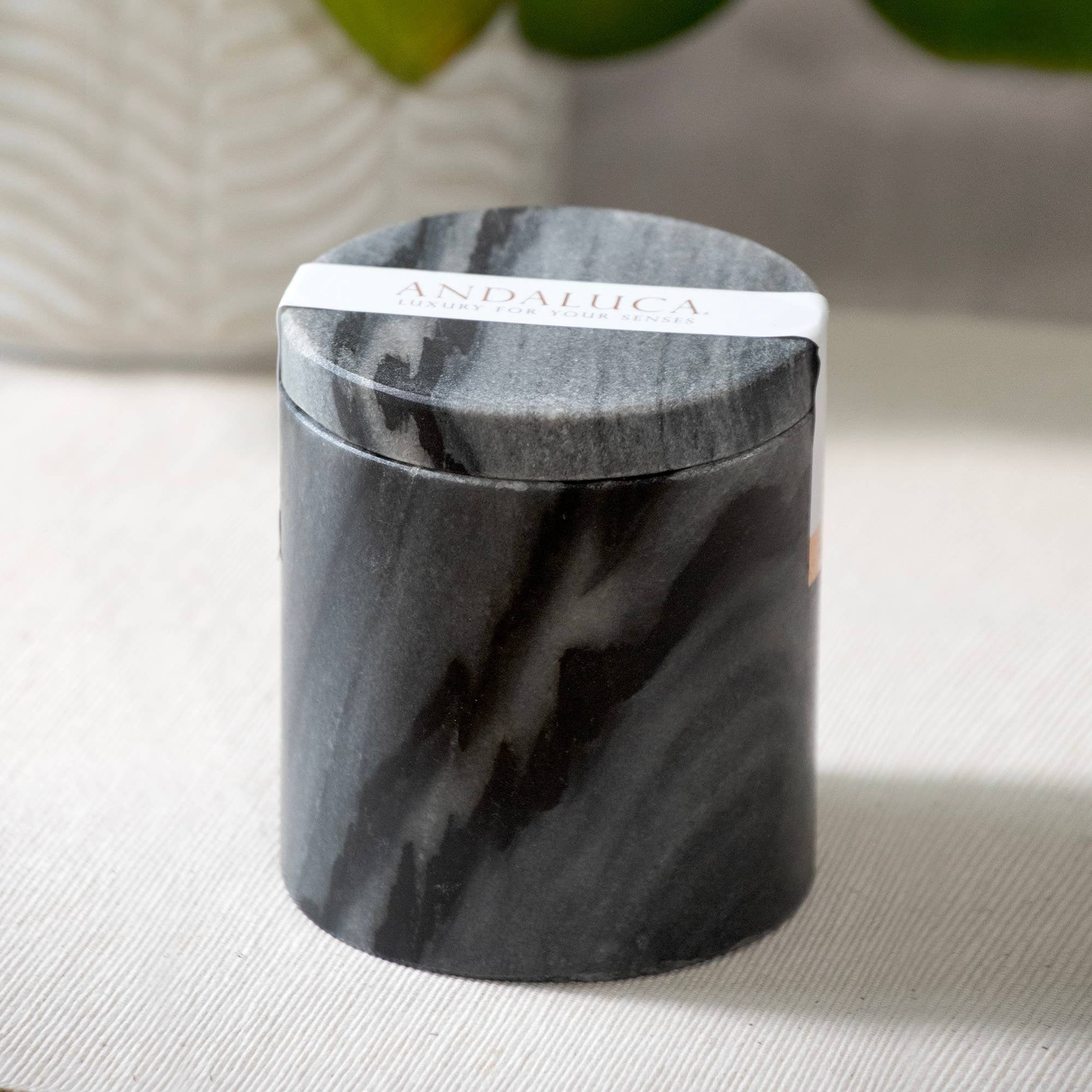 Palo Santo Scented Black Marble Candle