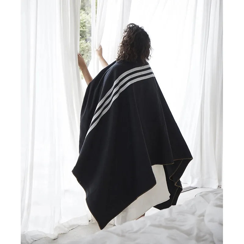 New Yorker Cotton Blanket | Black / White | King