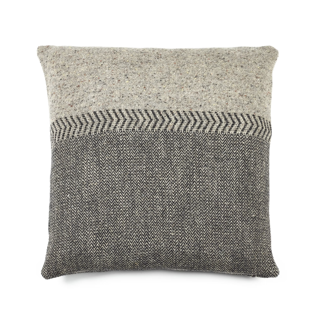 Jules Pillow - Color Black Herringbone